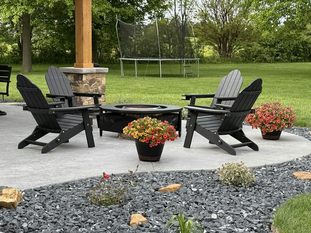 Fire pit patio with pavers and gravel border
